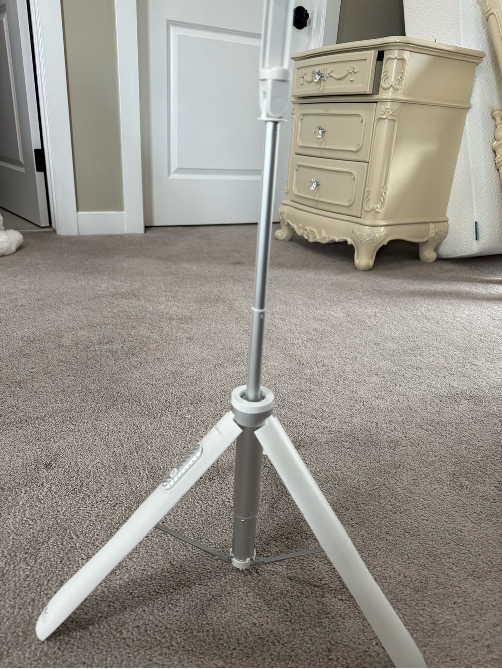 White & Silver Adjustable Tripod Stand